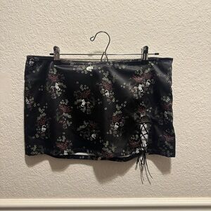 Urban Outfitters Cats Mini Skirt Size L
